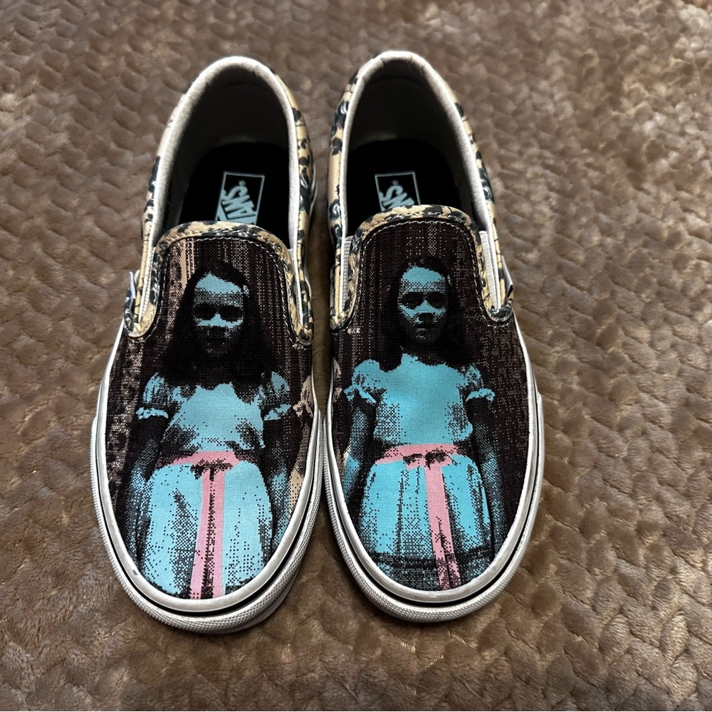 Vans x House of Terror The Sining women’s size 6 cross listed Ⓜ️